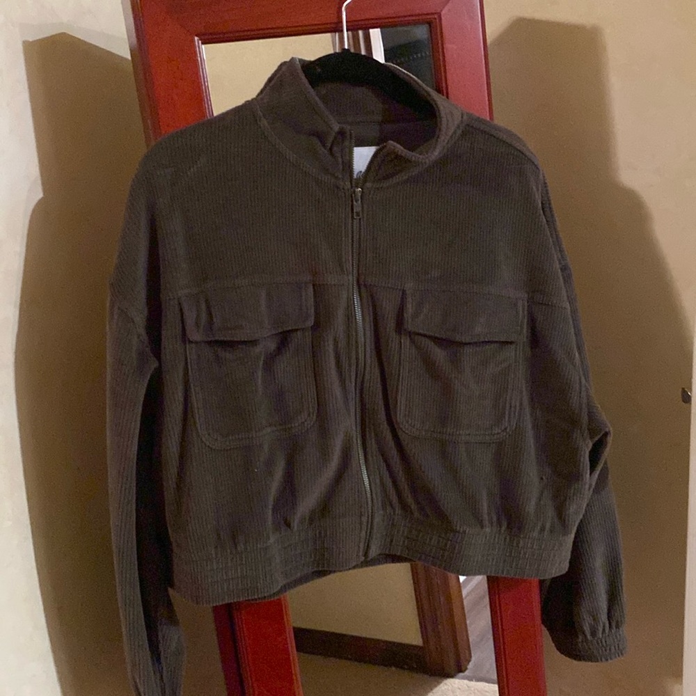 American Eagle cropped corduroy jacket with zip front